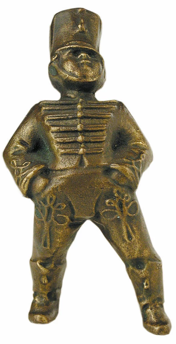Huszár  (kis magyaros figurák)